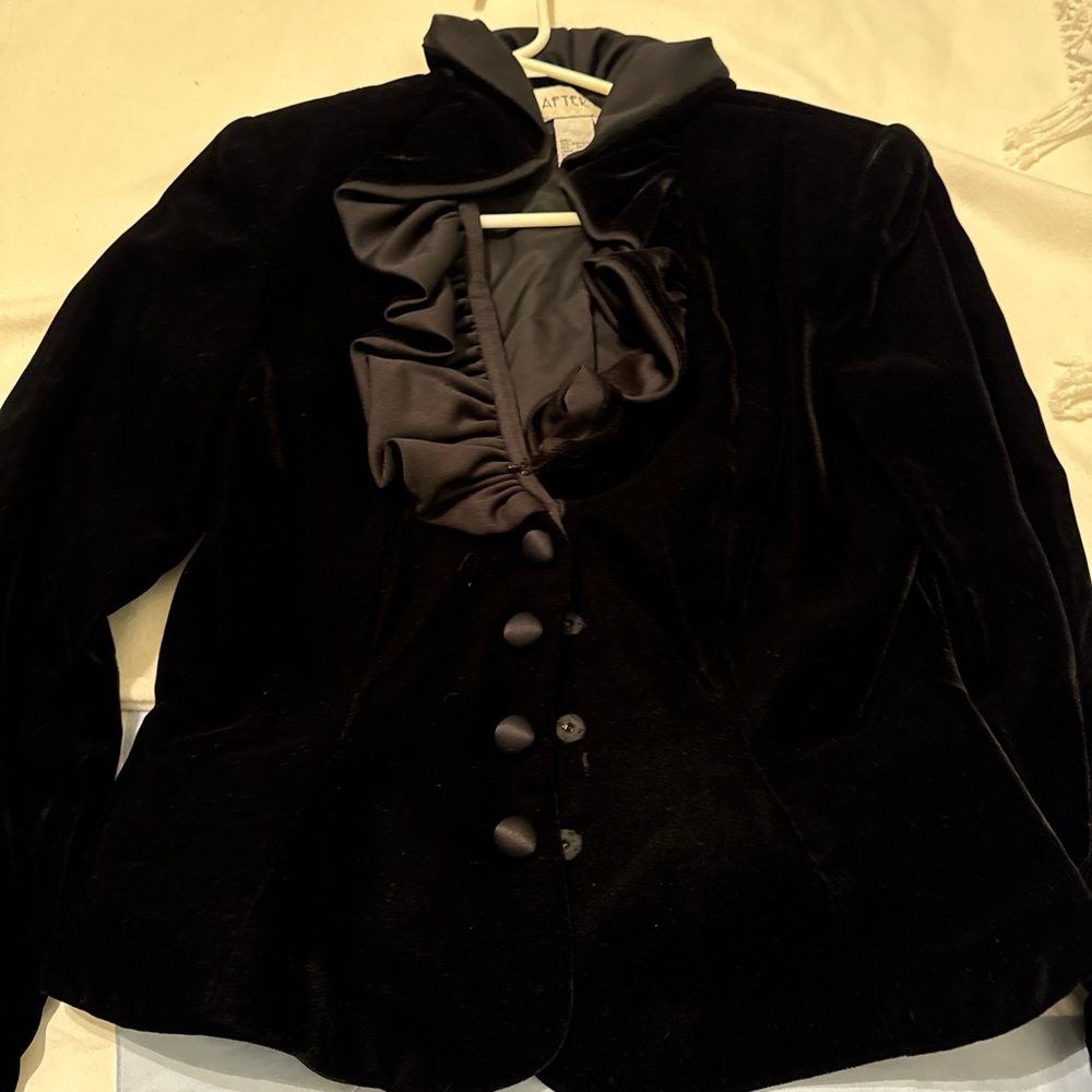 After five ruffle velvet jacket